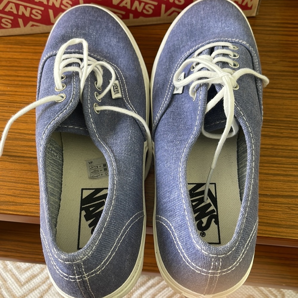 Vans!!! - Picture 3 of 4